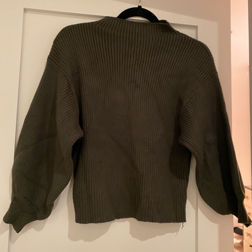 Line & Dot ribbed knit sweater